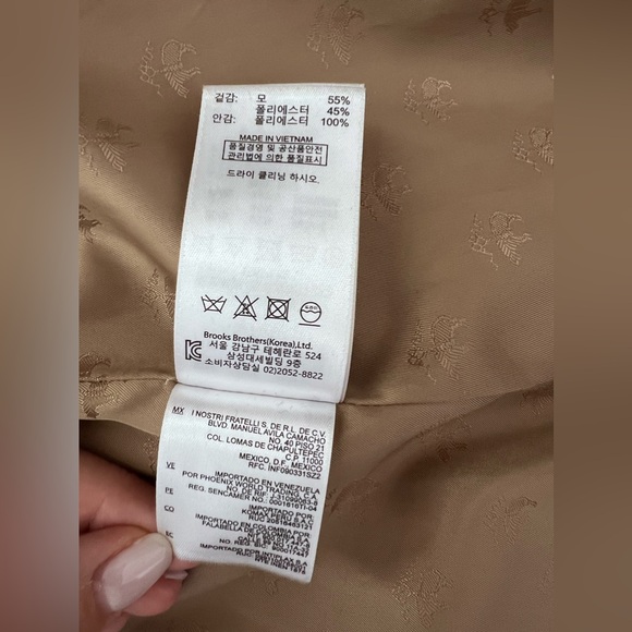 Brook Brothers Classic camelhair knee length coat - Picture 15 of 16